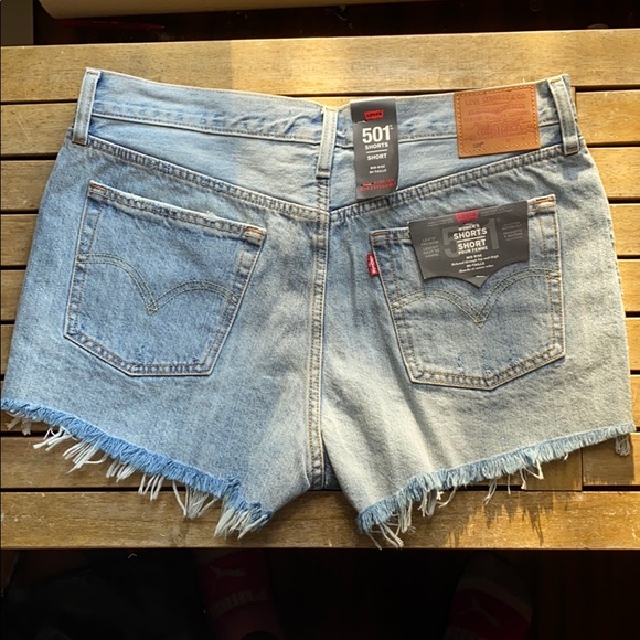 Levi’s - Picture 2 of 5